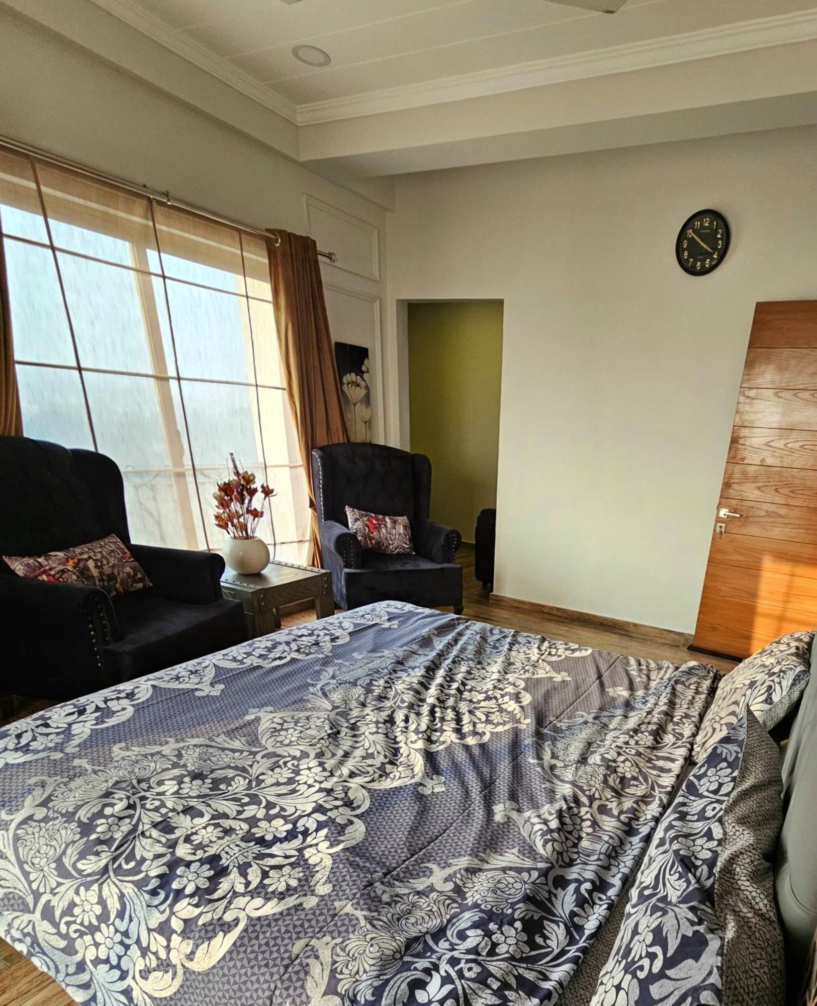 Aesthetic Scenic Luxurious Apartment - Bahria Heights Rawalpindi Eksteriør bilde